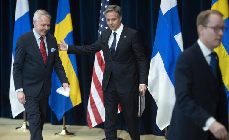 finnlands und schwedens außenminister in den usa