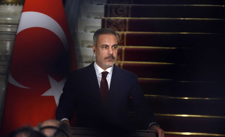 Schon über 300 Tote: Türkei verurteilt israelische Angriffe im Libanon
