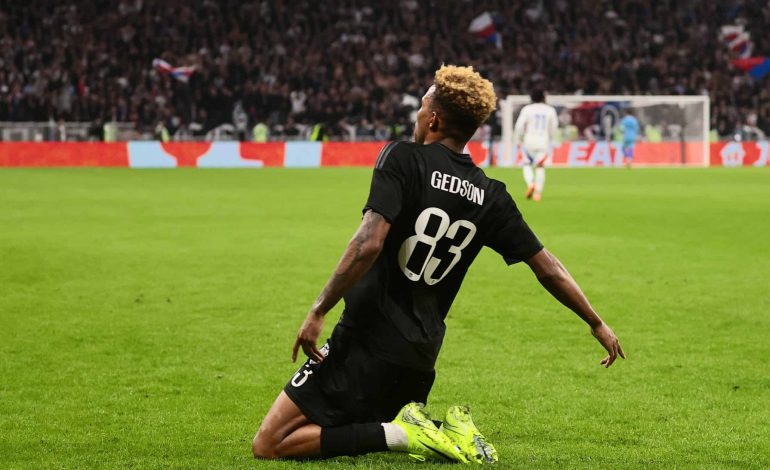 Gute Woche für türkische Teams: Beşiktaş überrascht in Lyon, Rot für Mourinho