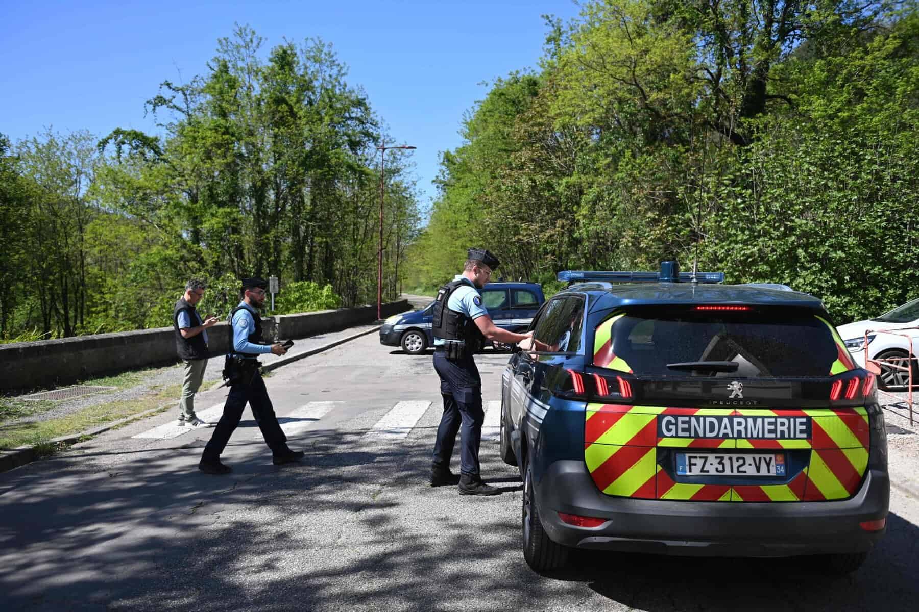 Bluttat in Moschee: Franzose tötet im Gebet und beschimpft Allah