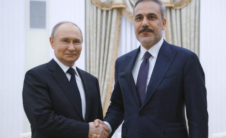Nicht nur wegen der Ukraine: Fidan besucht Putin