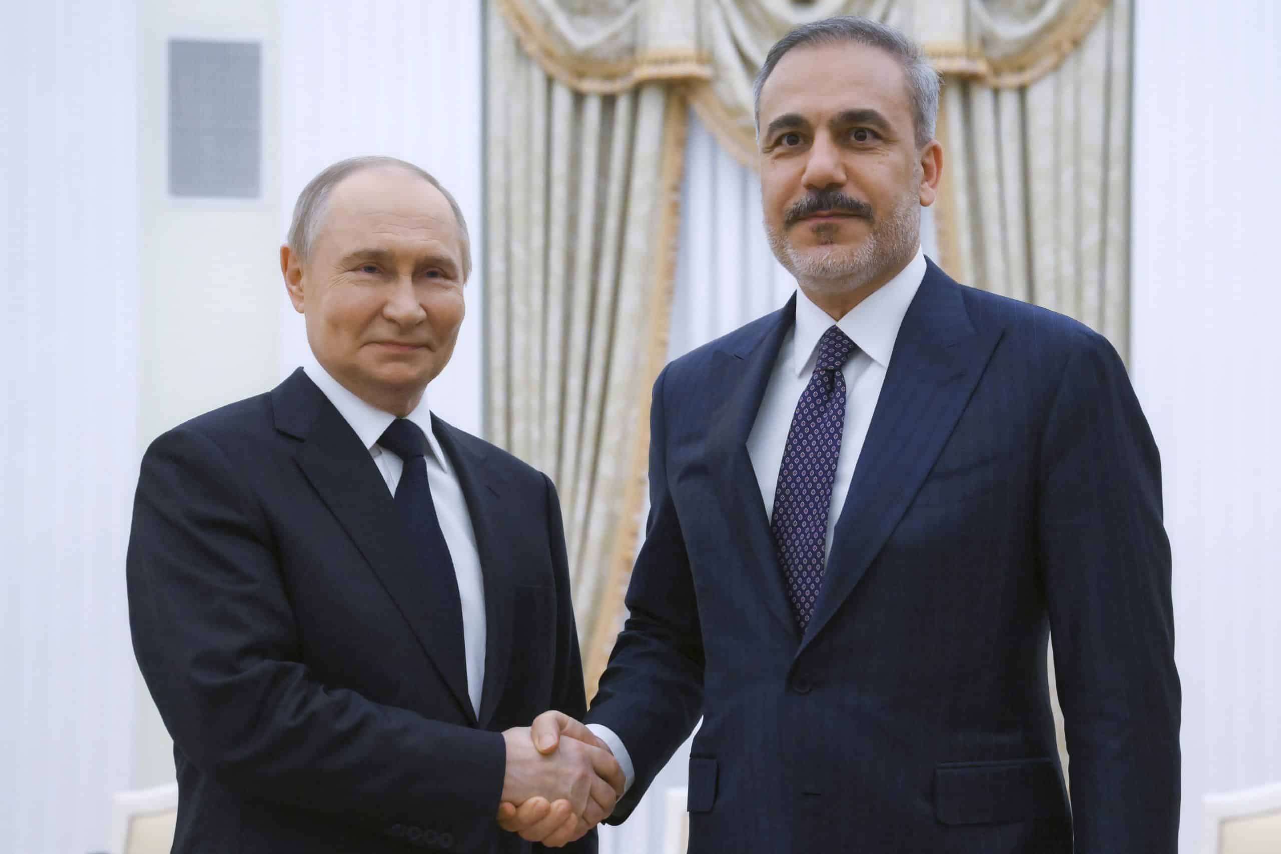 Nicht nur wegen der Ukraine: Fidan besucht Putin
