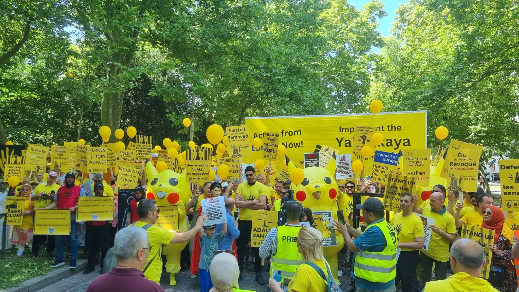 „Treffen der Gerechtigkeit“: 5.000 demonstrieren in Straßburg gegen Repression in der Türkei