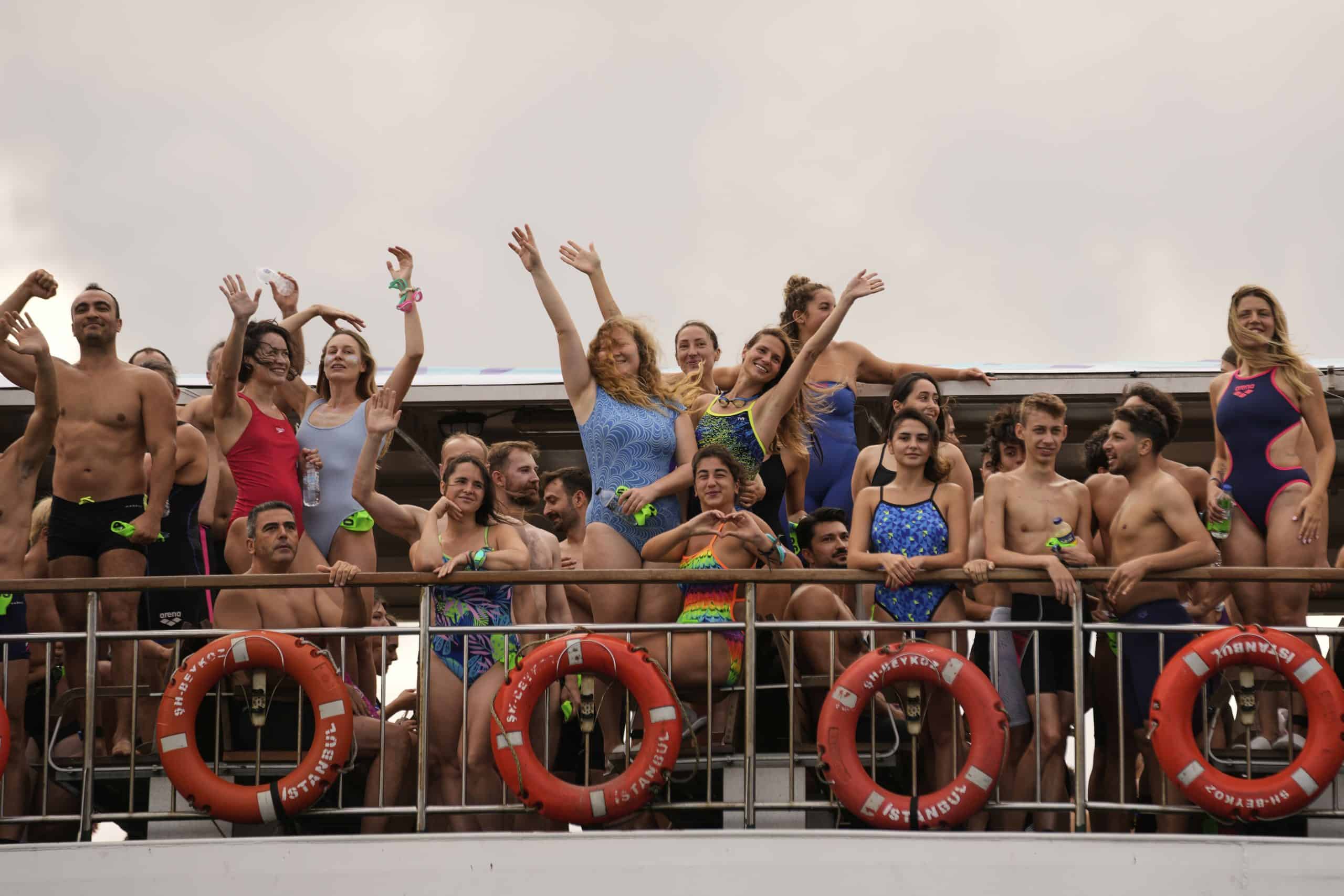 Hoffnung schwindet: Russischer Schwimmer nach Wettbewerb im Bosporus vermisst