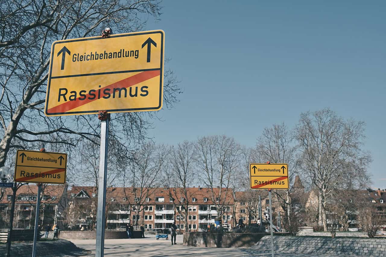 Antimuslimischer Rassismus: Wie CLAIM Betroffene stärkt und Sichtbarkeit schafft