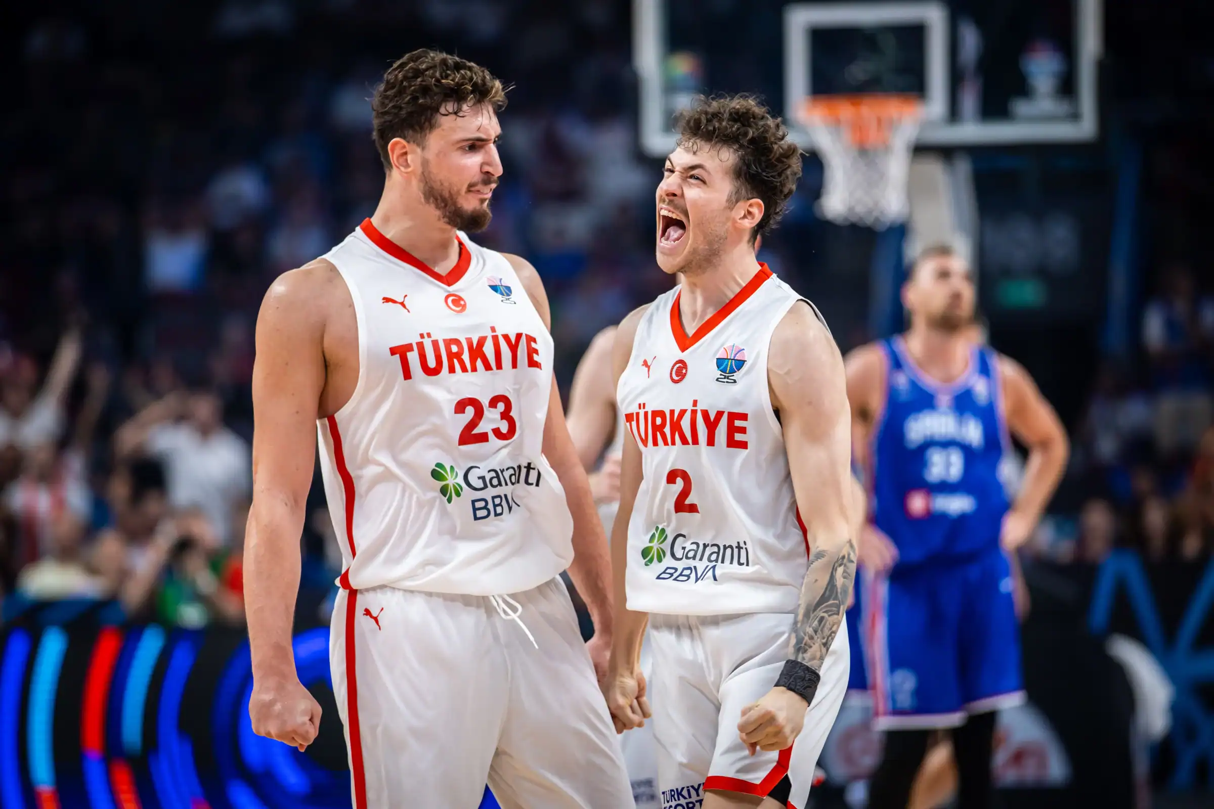 Basketball: Türkei besiegt Mitfavorit Serbien – Achtelfinalgegner steht fest