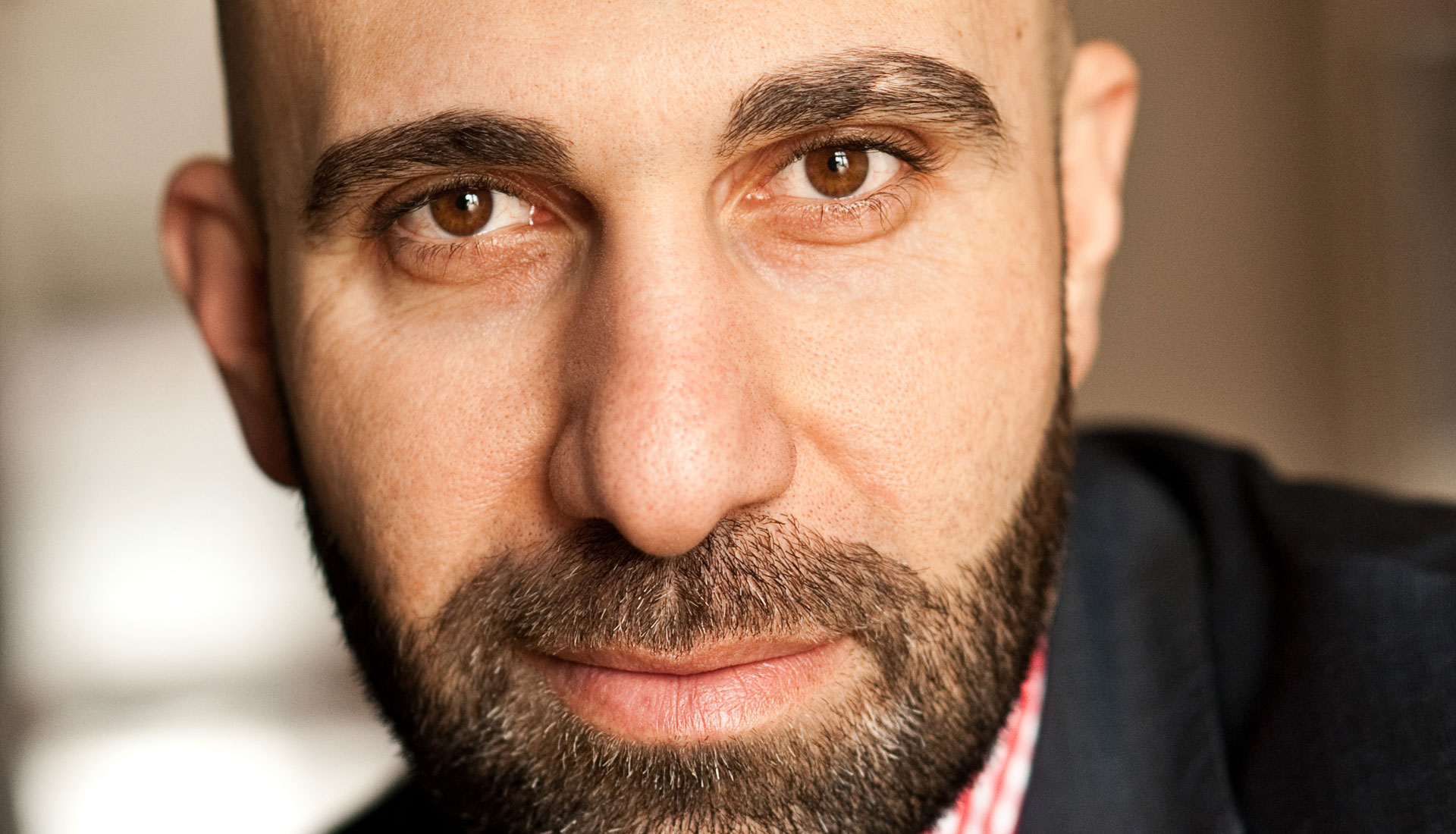 „Nicht förderungswürdig“: Mansour erhält Millionen trotz vernichtendem Gutachten
