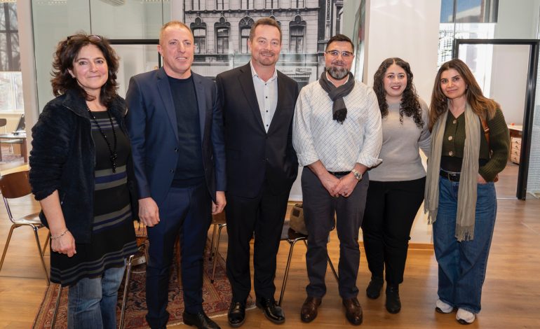 ausstellung nagelbombenanschlag keupstraße besuch polizeibeauftragter des bundes 1 c herby sachs