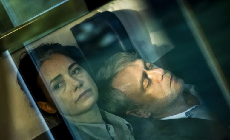 „Gelbe Briefe“: Ein preisgekröntes Drama über Kunst, Macht und moralische Grenzen